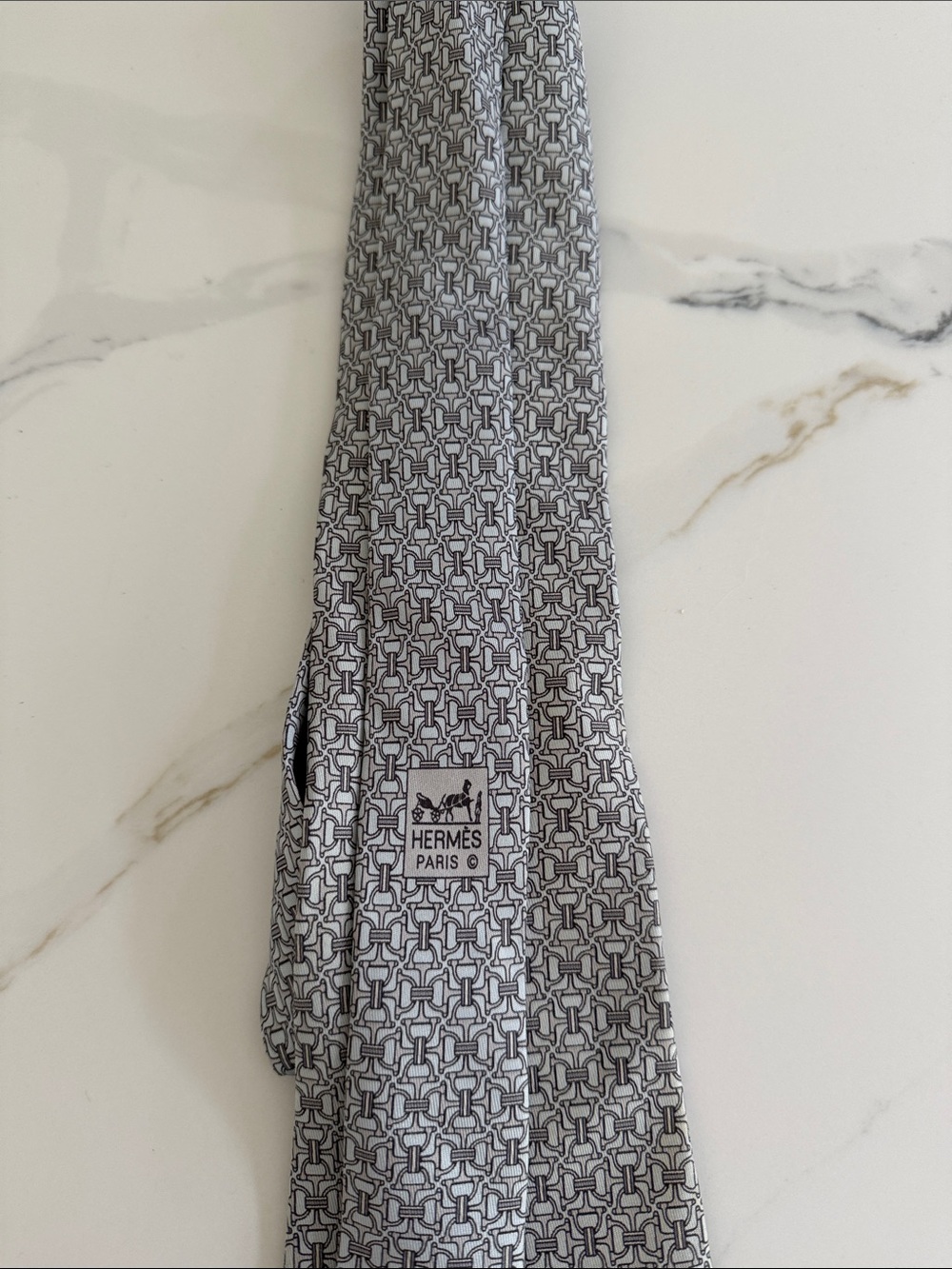 Hermes Silver-Gray Interlocking Pattern Silk Tie - Picture 3 of 3